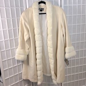 JP Woman’s Wool Coat With Faux Trim Ivory Size 1X New